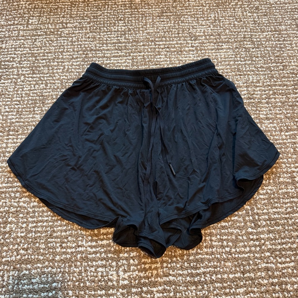 LULULEMON SHORTS 2.5